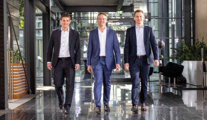 Tobias Schüßler, Joachim Goldbeck und Michiel Vanhoutte - Die Geschäftsführung von GOLDBECK SOLAR