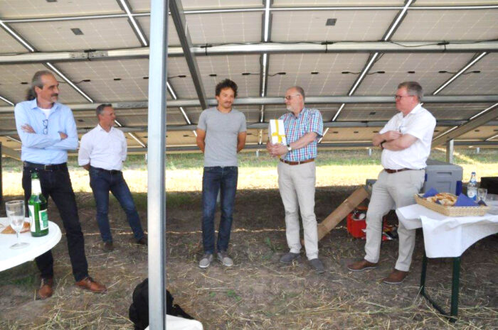 Bei der Inbetriebnahme des Solarparks Amberg